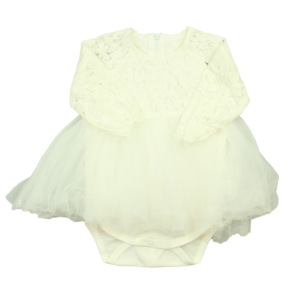 Unknown Brand Girls White Dress size: 3-6 Months